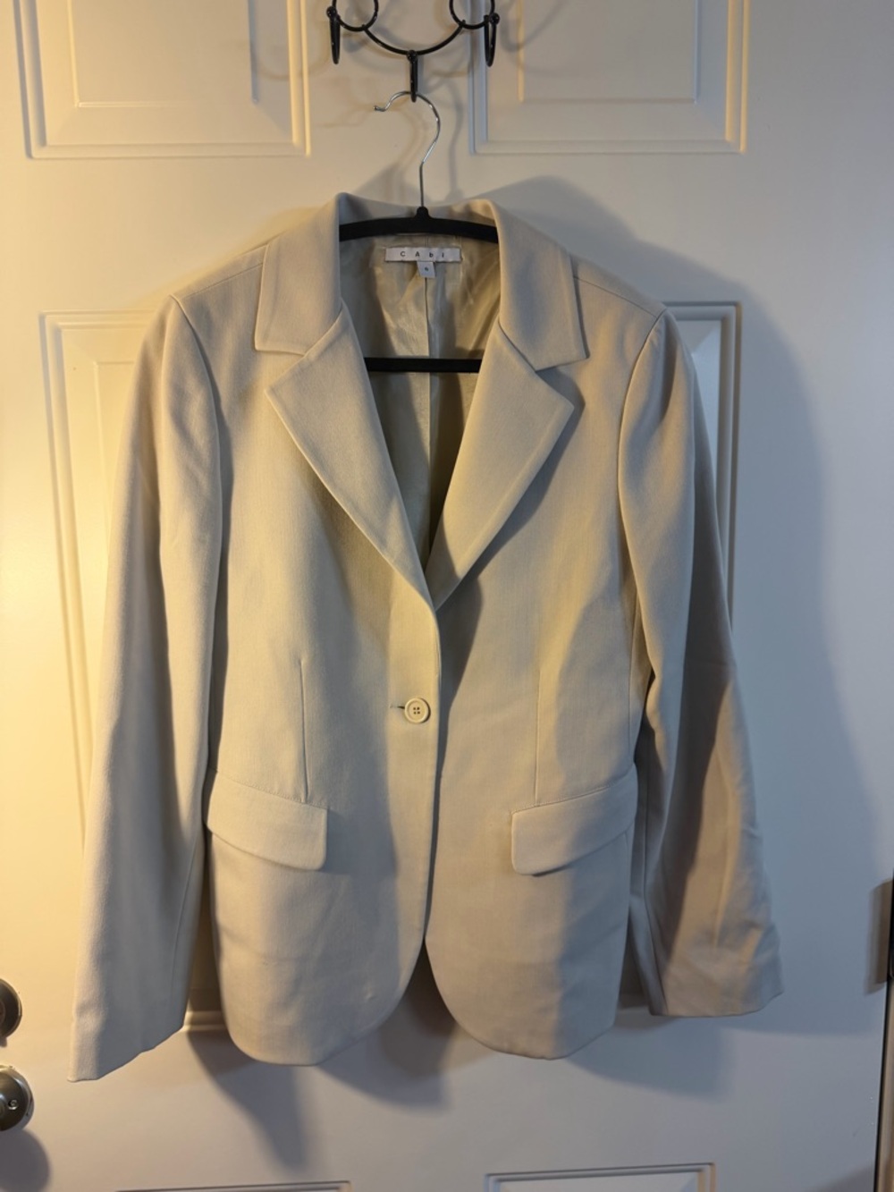 Cabi Beige Blazer Size 6 Structured Minimalist Office Jacket